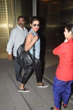 Priyanka Chopra snapped in Mumbai on 17th may 2015